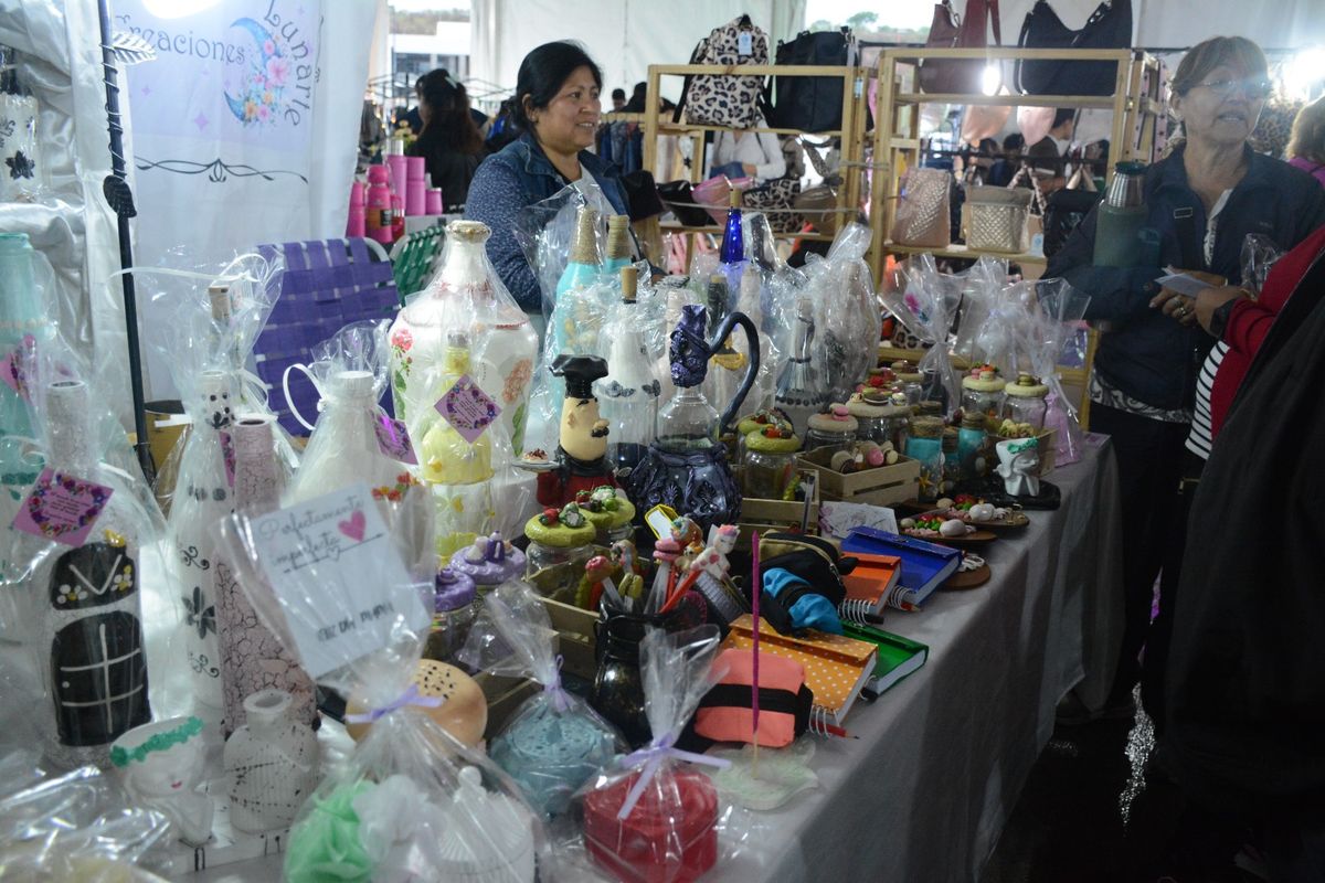 Éxito Total en la Expo Emprendedora por el Día de la Madre Éxito Total en la Expo Emprendedora por el Día de la Madre