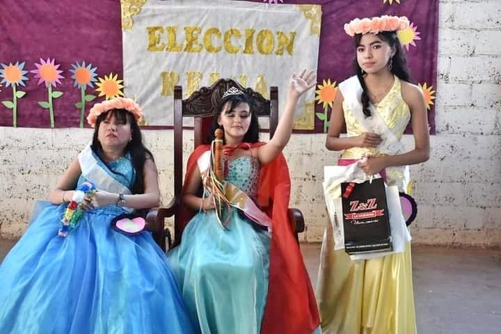 Elección Reina de Escuelas Especiales en San Pedro