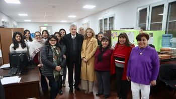 el gobernador recorrio el nuevo edificio de junta provincial docente el gobernador recorrio el nuevo edificio de junta provincial docente