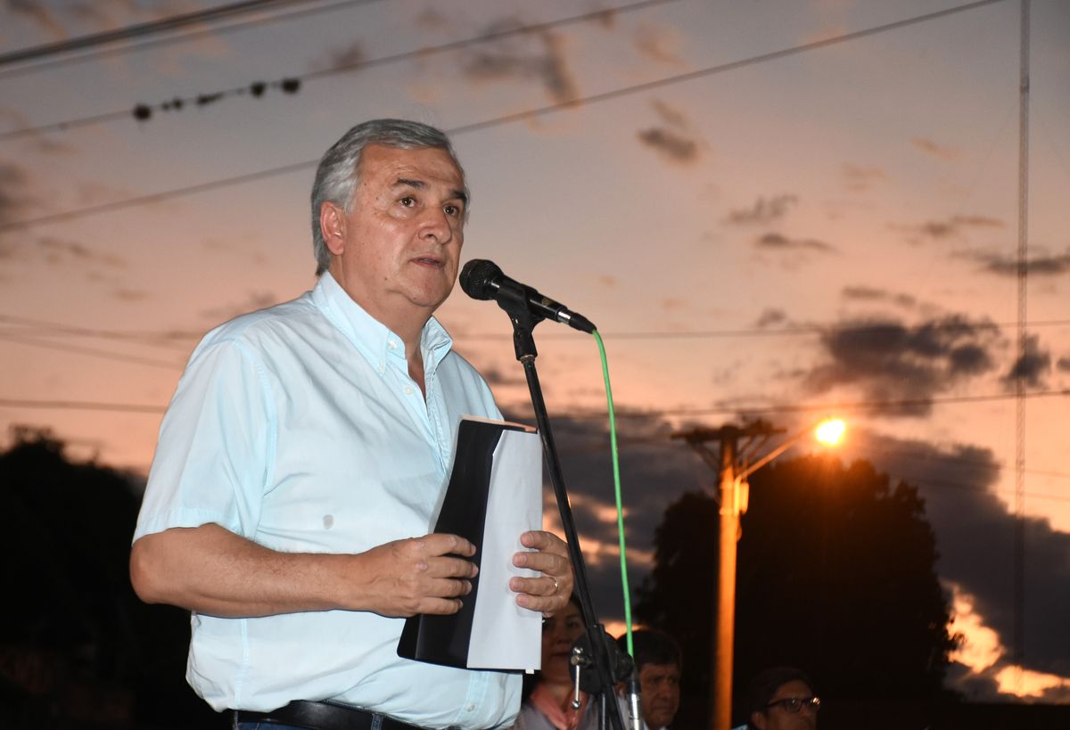 Morales inauguró alumbrado y pavimento en Fraile Pintado