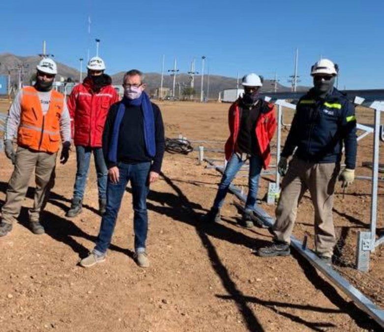 Las obras en Piedra Negra le darán al país la primera central híbrida termo-fotovoltaica.