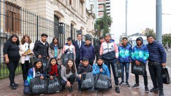 sadir saludo a estudiantes de susques que viajaron a chapadmalal