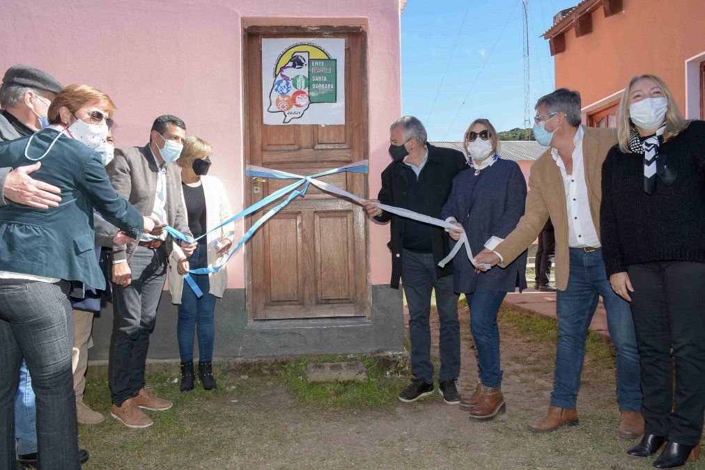 El Gobernador de la Provincia inauguró la oficina del Ente Santa Bárbara Productiva