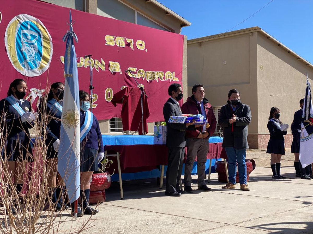 La Escuela Normal Sargento Juan Bautista Cabral de Abra Pampa celebró su 50° Aniversario