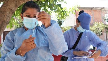Personas adultas podrán recibir tercera dosis tras 4 meses con esquema completo