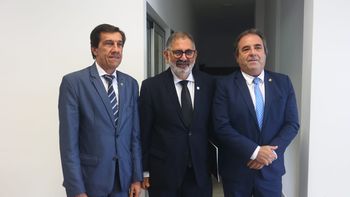 el gobernador sadir acompano al intendente jorge en la apertura de sesiones ordinarias