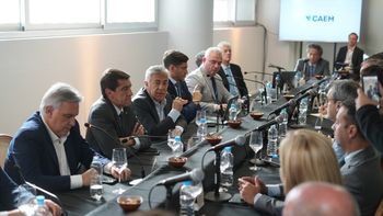 Carlos Sadir participó del lanzamiento de la Mesa Federal Minera