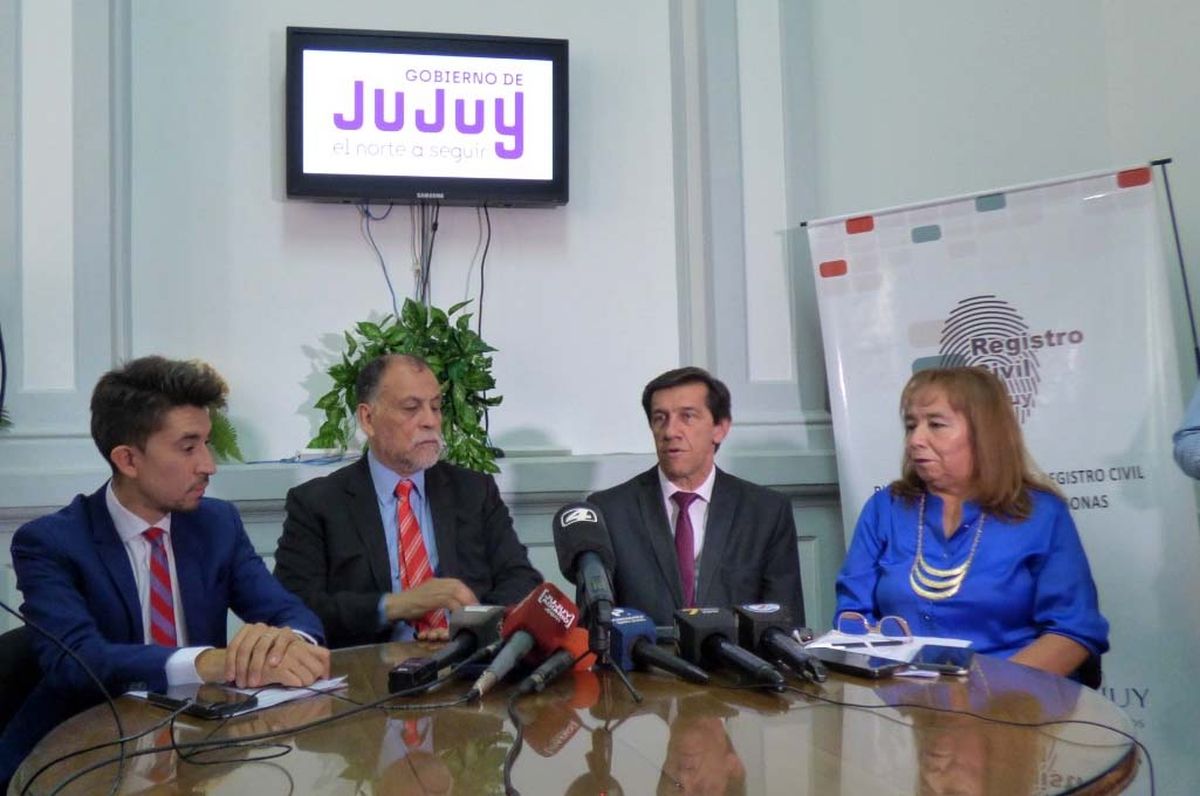 Más equipos para identificación de personas y cambio de apellido en Jujuy