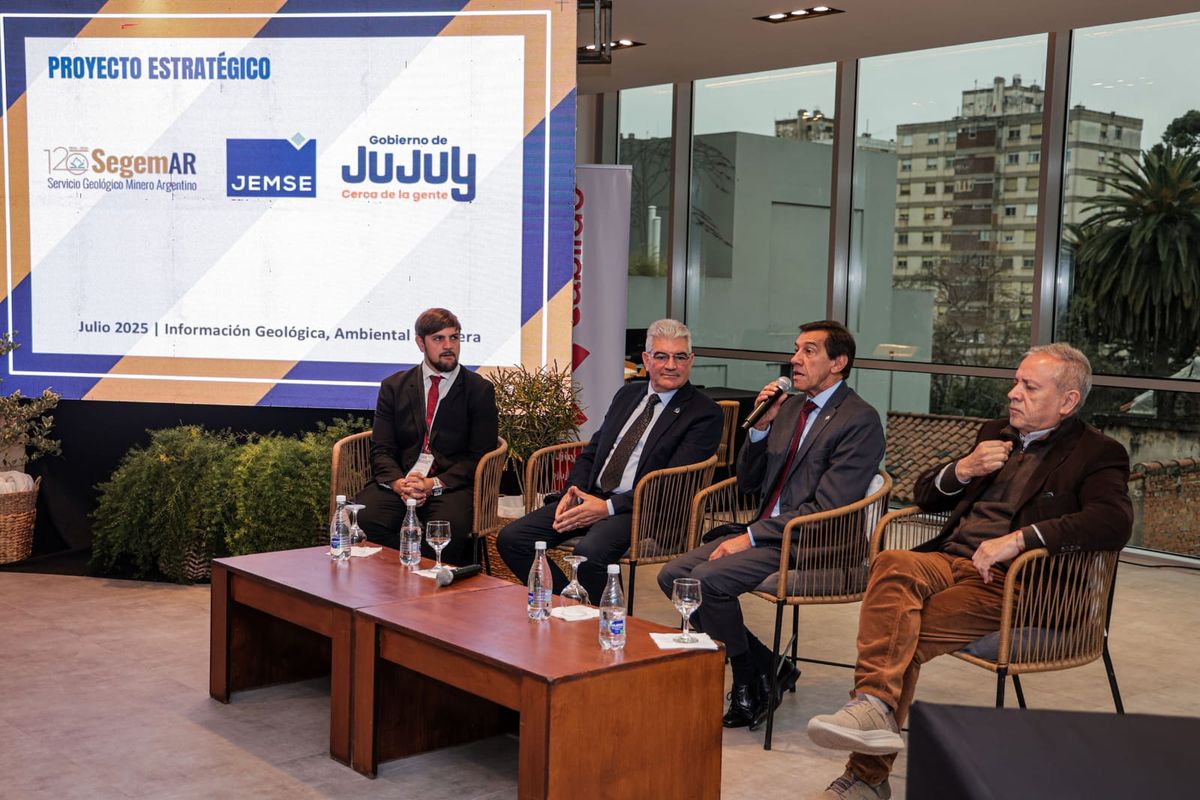Sadir firma una carta de intención con SegemAr para potenciar la minería en Jujuy