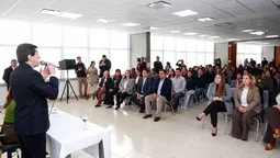 El gobernador encabezó la formalización de contratos para 130 agentes de Servicios Generales