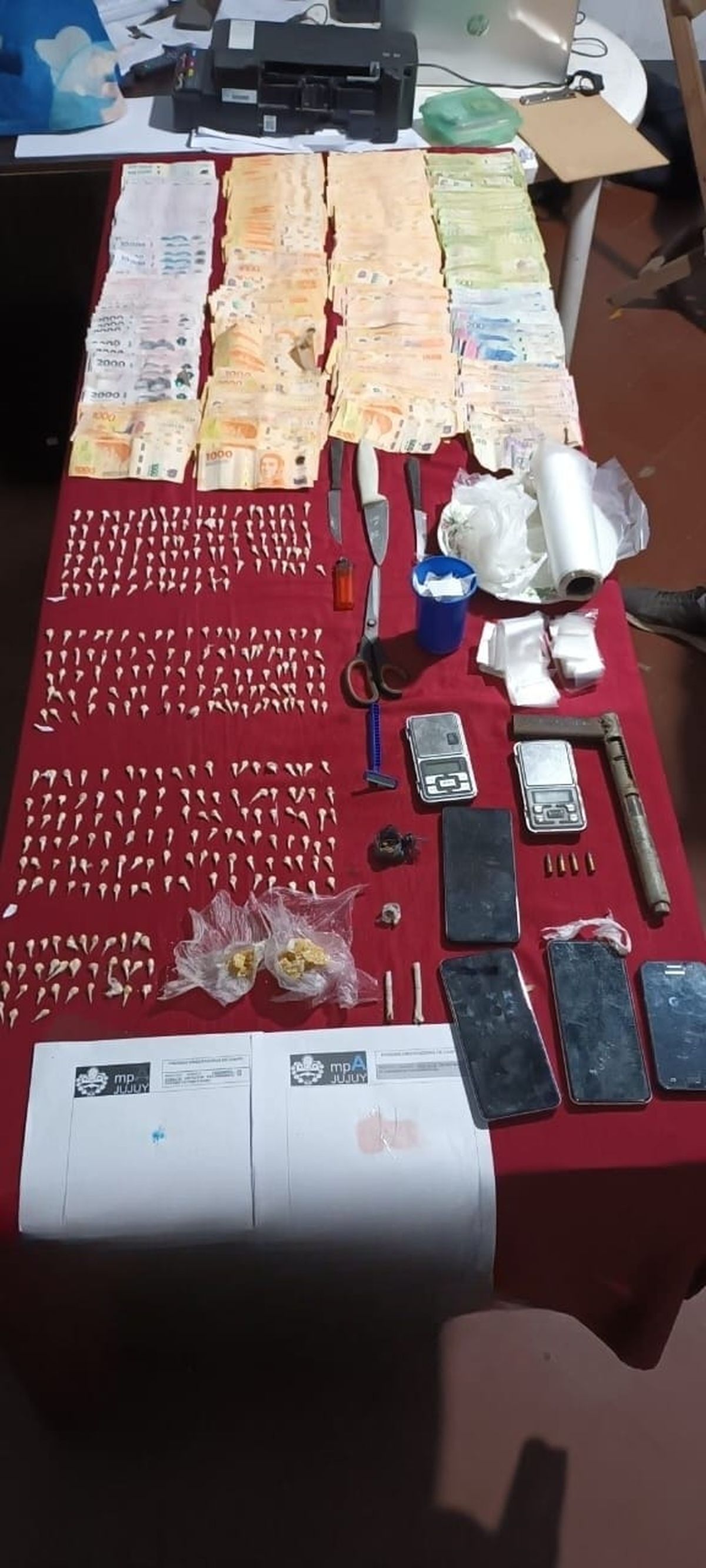 En la primera quincena de este mes ya se incautaron más de 400 gramos de cocaína y marihuana En la primera quincena de este mes ya se incautaron más de 400 gramos de cocaína y marihuana