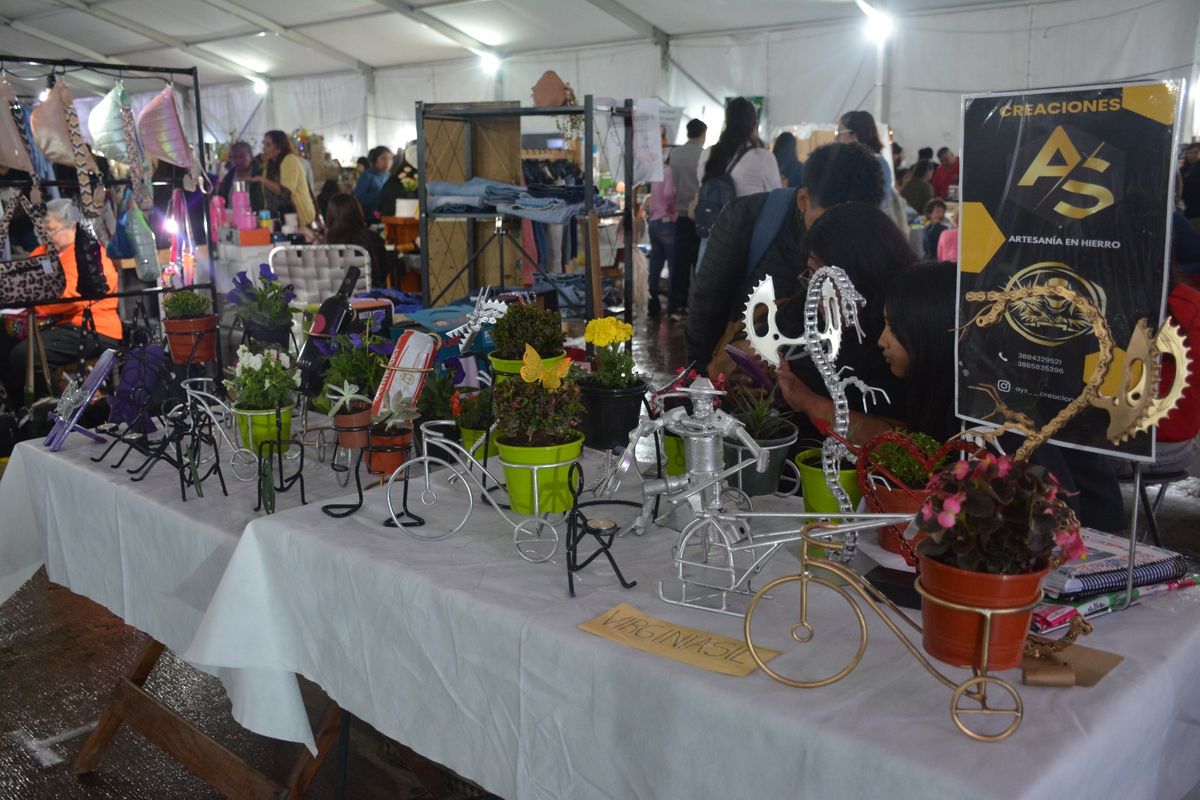 Éxito Total en la Expo Emprendedora por el Día de la Madre Éxito Total en la Expo Emprendedora por el Día de la Madre