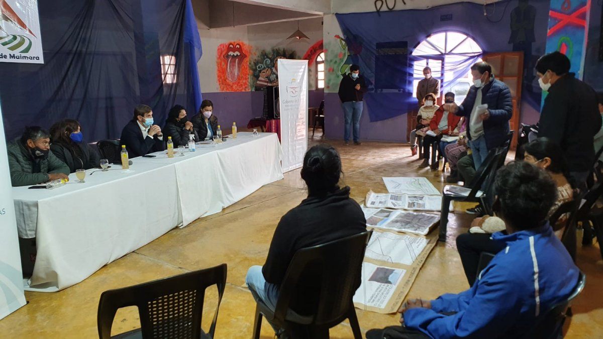 Desarrollo productivo: reuni&oacute;n con productores y emprendedores del departamento Tilcara