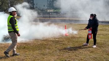 capacitacion ante situaciones de emergencia para el personal del ministerio de educacion