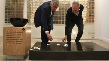 morales recibio la propuesta preliminar de diseno del teatro ciudad de las artes