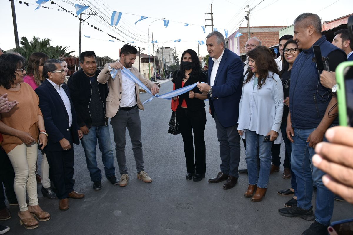El Gobernador inauguró la avenida Congreso de Perico