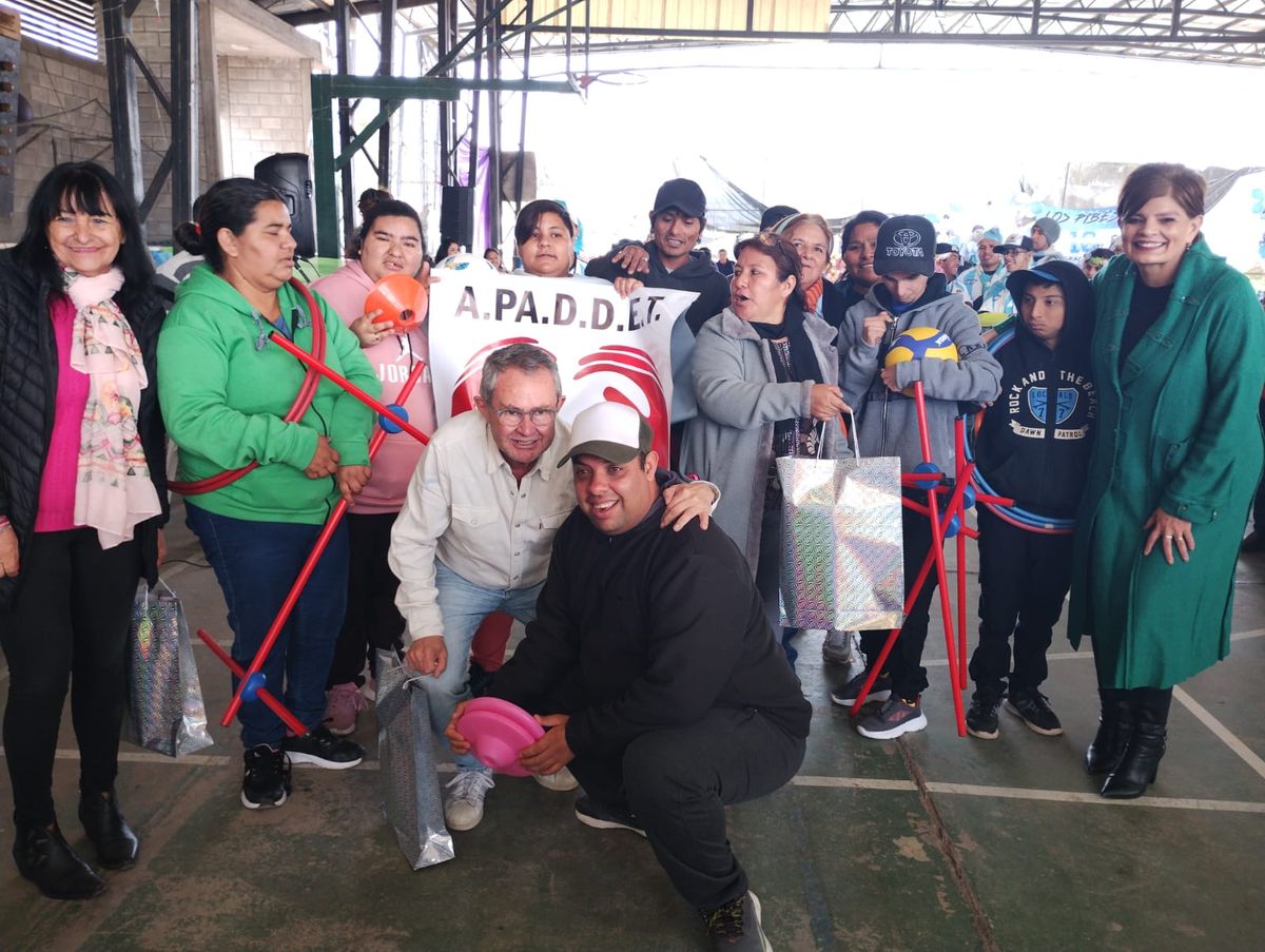 Desarrollo Humano celebró la primavera junto a instituciones de Personas con Discapacidad Desarrollo Humano celebró la primavera junto a instituciones de Personas con Discapacidad