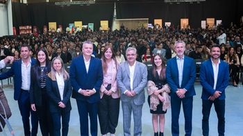 gran presencia del sector publico, privado y estudiantes de jujuy en el 2do. foro regional en catamarca