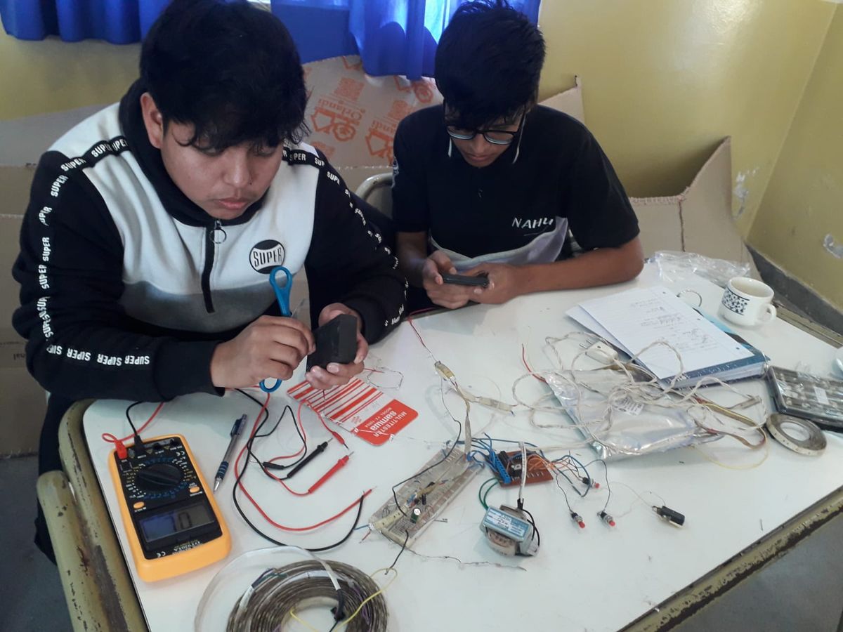 FNE: Dirección de Juventud capacitó en prevención eléctrica