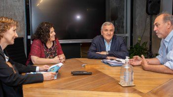morales se reunio con vizzotti que lo felicito por la campana de vacunacion implementada  en jujuy