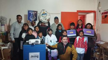 entrega de equipamiento tecnologico a instituciones educativas de la quebrada