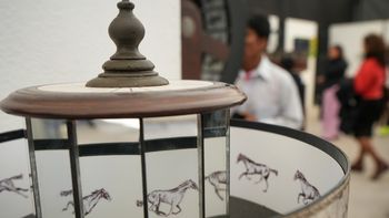 Explora el Séptimo Arte: Arte Cinético y Realidad Virtual en Plaza Vilca