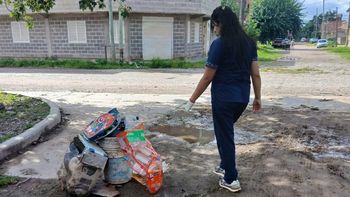 Salud refuerza la prevención con descacharrado en barrios capitalinos