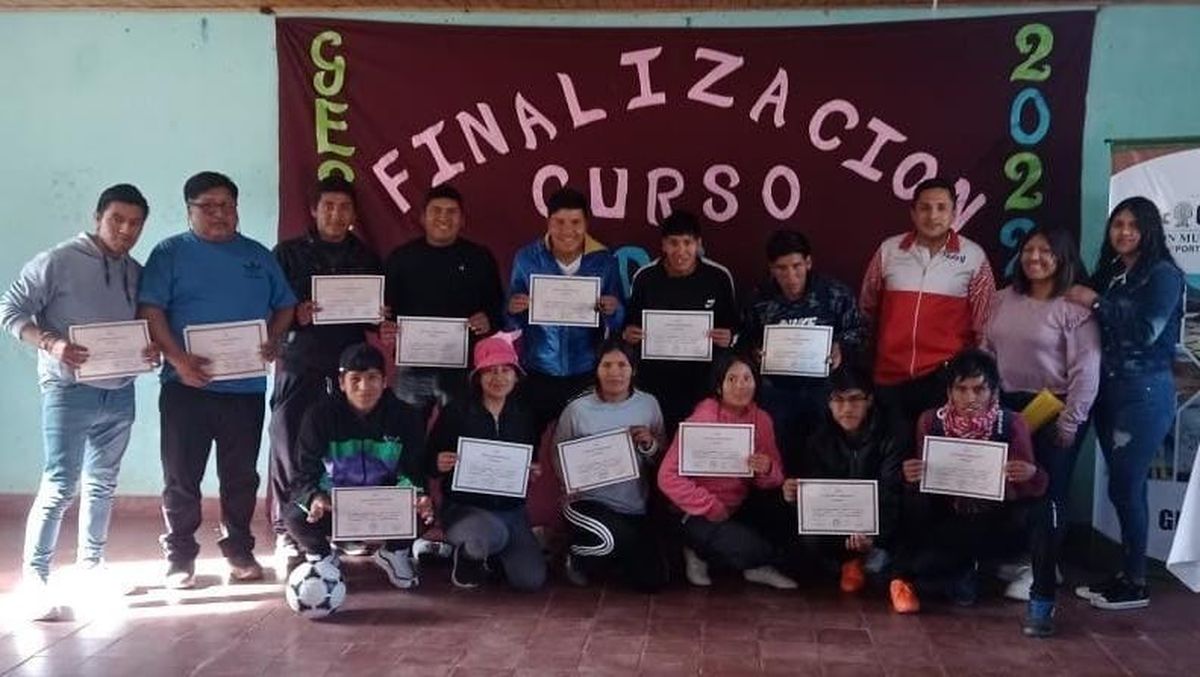 Sobre Arbitraje de fútbol concluyó curso en Barrancas