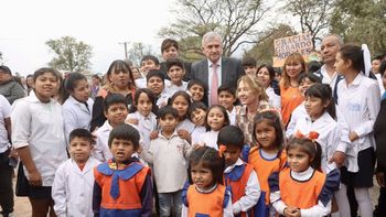 morales inauguro simultaneamente tres nuevos edificios educativos