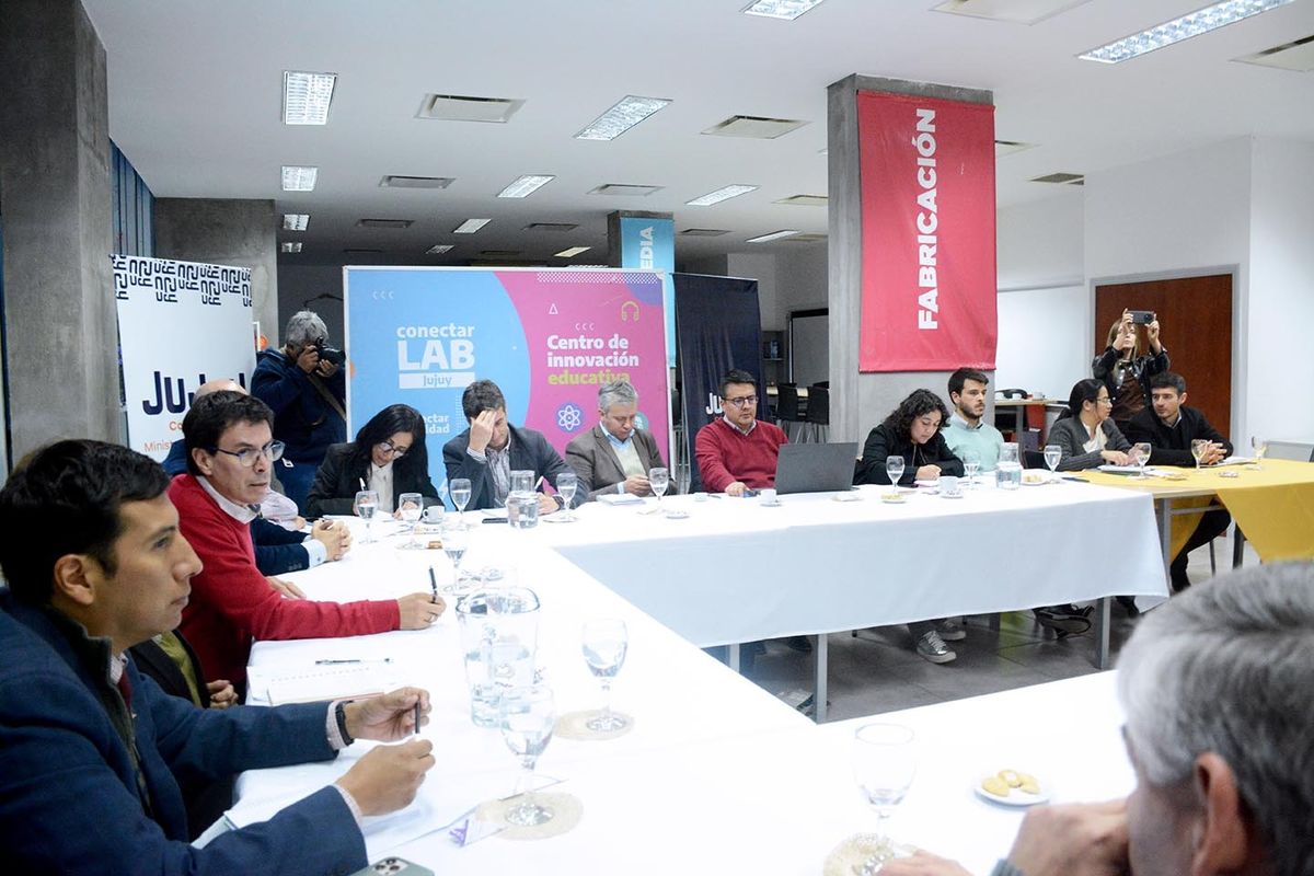 Se retomaron las negociaciones con los gremios docentes Se retomaron las negociaciones con los gremios docentes