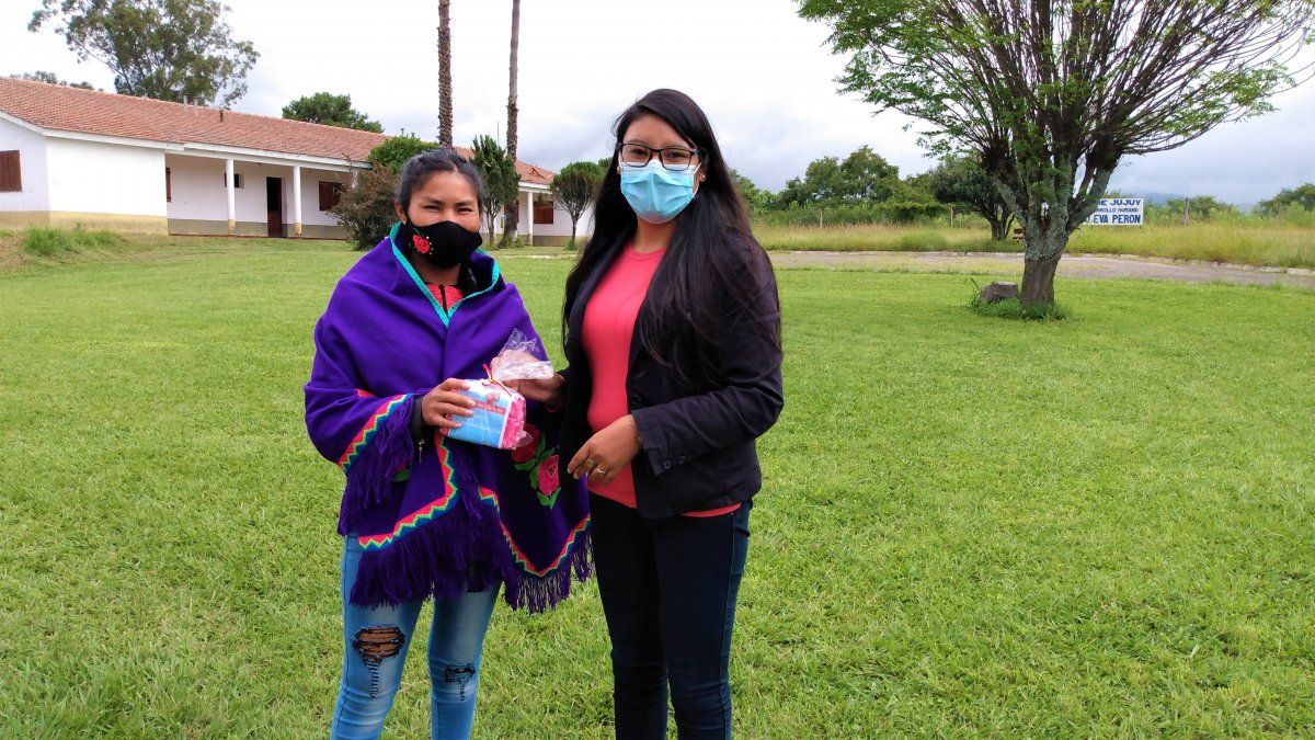 Día del Artesano: mujeres indígenas intercambiaron saberes