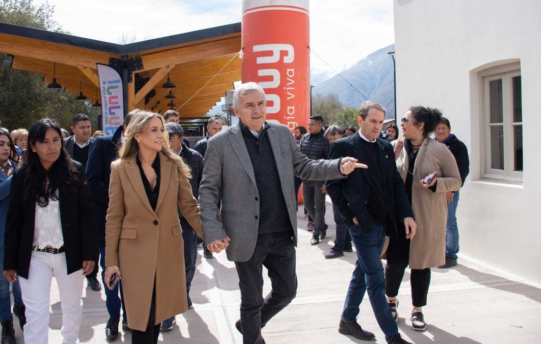 Morales y Sadir inauguraron la nueva estación de trenes de Volcán 