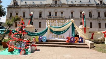 Plaza España: Exitosa Expo 2023 de Educación No Formal
