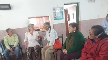 Taller para prevenir caídas en personas mayores