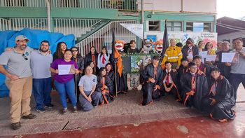 escuelas de jujuy recibieron los premios del concurso prevenir incendios es salvar vidas