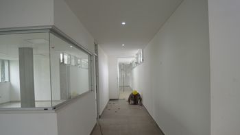 arquitectura remodela su edificio y unifica oficinas 