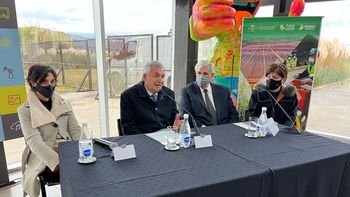 gerardo morales entrego fondos por 31 millones de pesos para la conservacion de bosques nativos