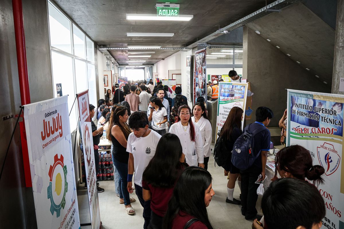 Sadir recorrió la Expo Educativa 2025 y destacó la potencia de la oferta académica en Jujuy Sadir recorrió la Expo Educativa 2025 y destacó la potencia de la oferta académica en Jujuy