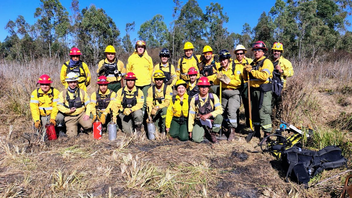 Brigadistas continúan preparándose para la temporada de incendios forestales Brigadistas continúan preparándose para la temporada de incendios forestales