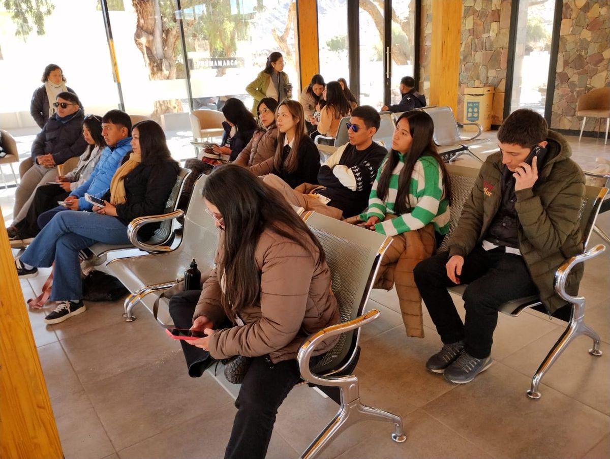 Equipos del Tren Solar actualizan herramientas para el buen trato a personas con discapacidad