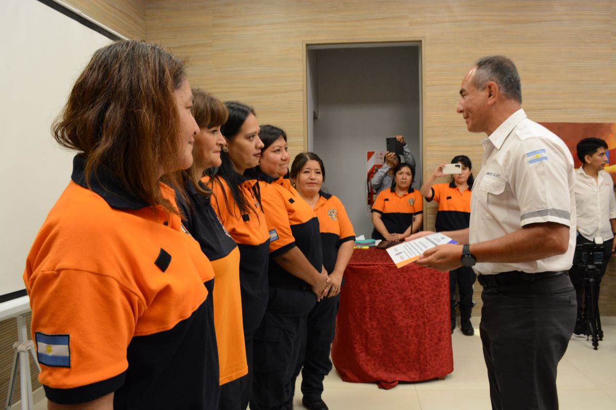 Conmemoración por el aniversario de la Dirección General de Emergencia civil