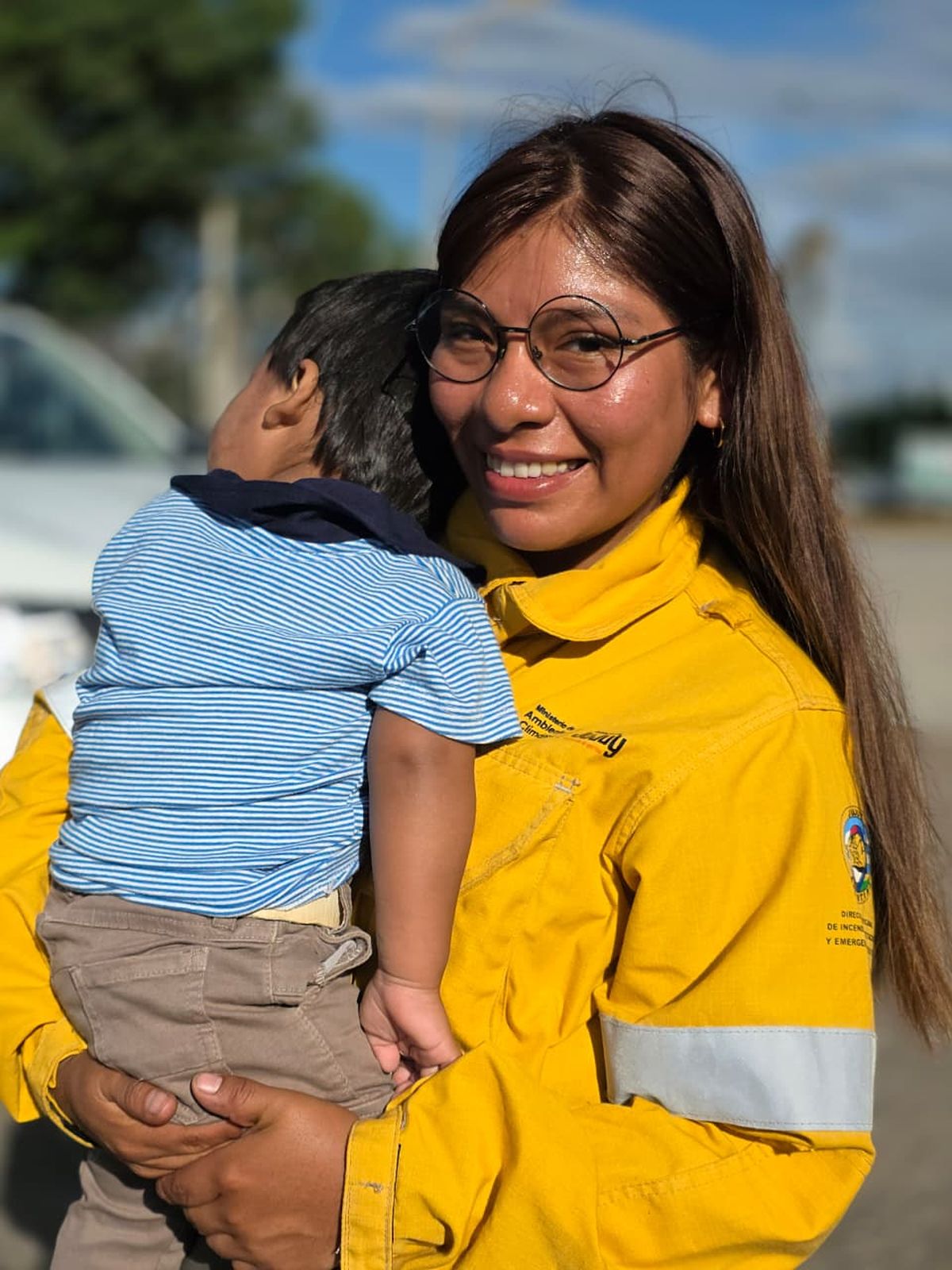 Valorable trabajo de brigadistas jujeos en Chubut