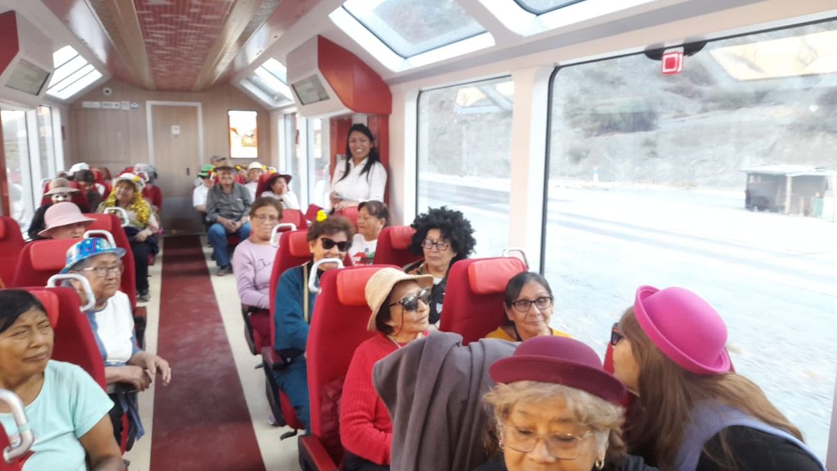 El Tren Solar de la Quebrada entrelaza experiencias con las instituciones jujeñas El Tren Solar de la Quebrada entrelaza experiencias con las instituciones jujeñas
