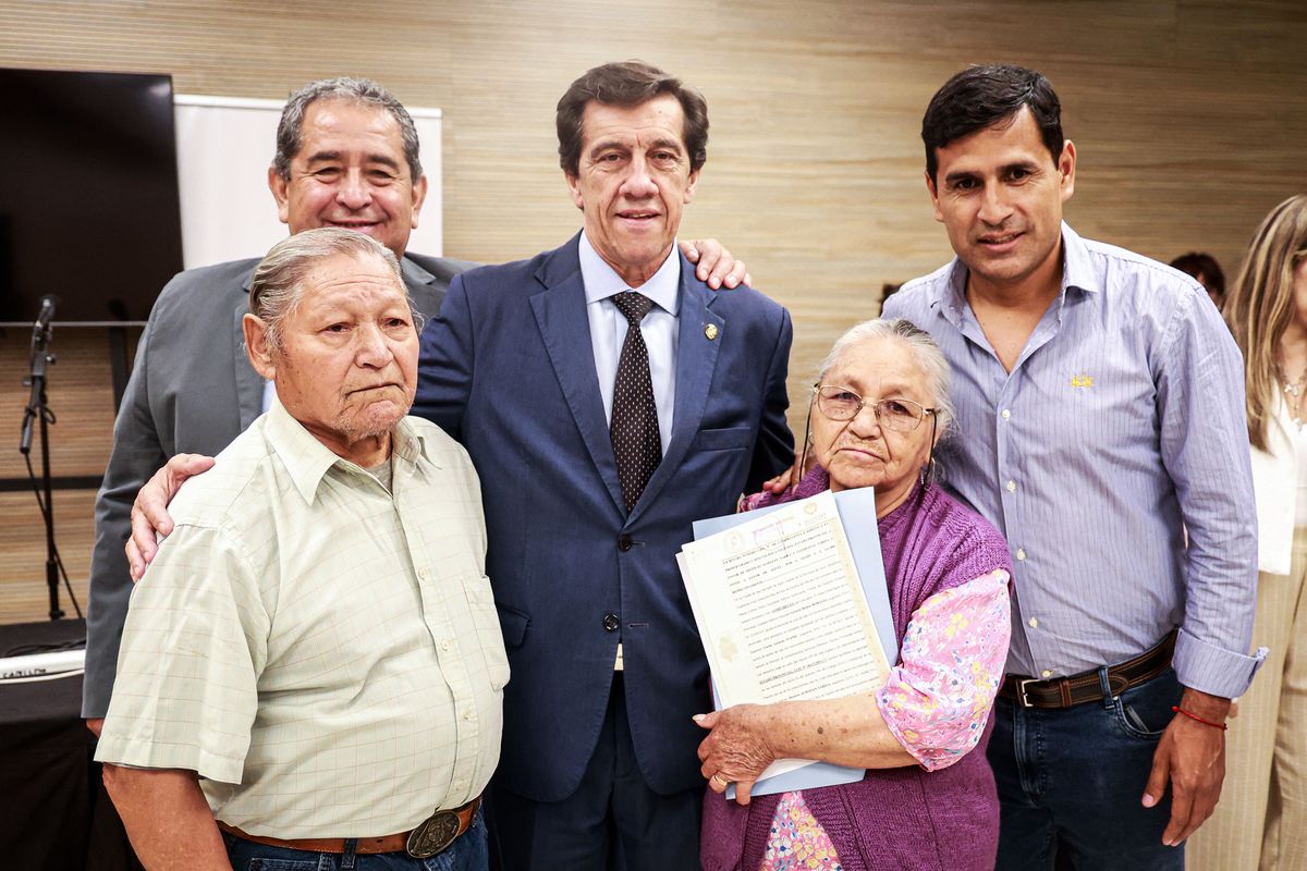 Entrega de escrituras: más de 50 familias ya son propietarias legítimas de sus lotes Entrega de escrituras: más de 50 familias ya son propietarias legítimas de sus lotes