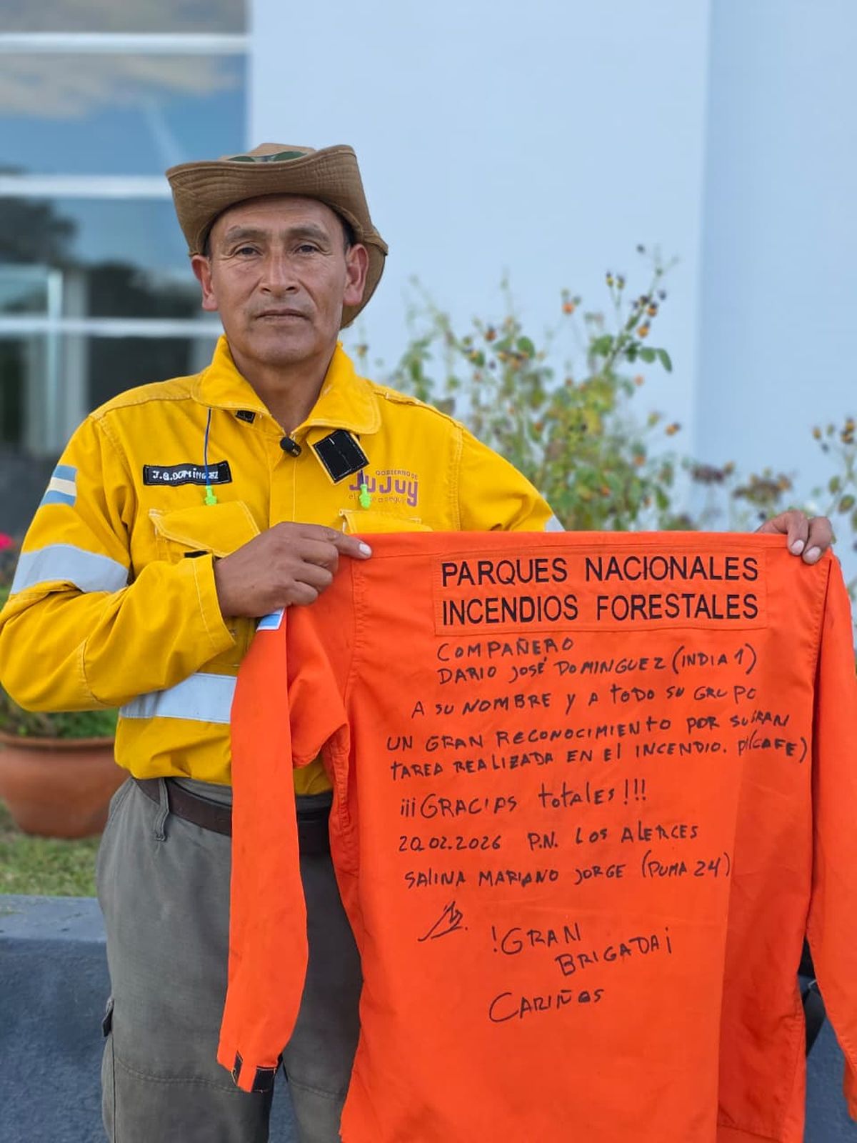 Valorable trabajo de brigadistas jujeos en Chubut