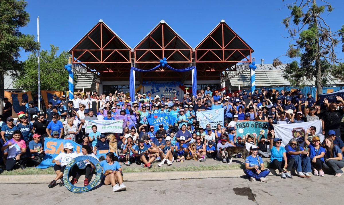 Con gran convocatoria, el Ministerio de Salud cerró el Mes Azul con la Correcaminata Diabetes y Bienestar