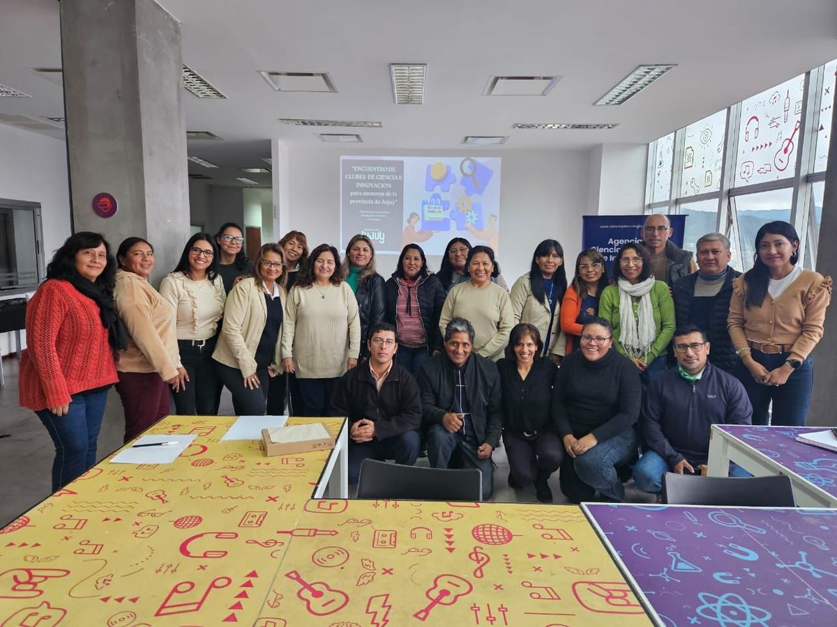 Clubes de Ciencia intercambiaron proyectos de innovación Clubes de Ciencia intercambiaron proyectos de innovación
