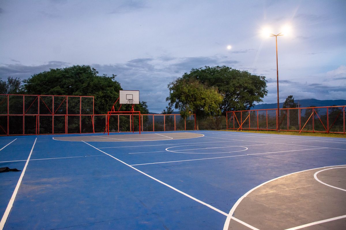 Inauguraron el renovado polideportivo en 76 Viviendas, Alto Comedero