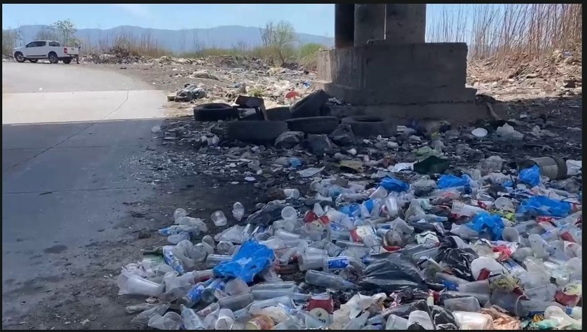 Así estaba la zona antes de ser intervenida por GIRSU Jujuy y Vialidad de la Provincia.