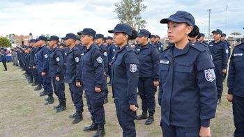Seguridad: nuevos oficiales accedieron a su primer sueldo